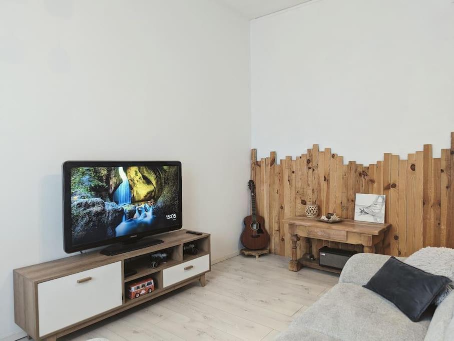 A 5Mn De La Reserve Africaine, Charmante Maison De Village Avec Patio Sigean Kültér fotó